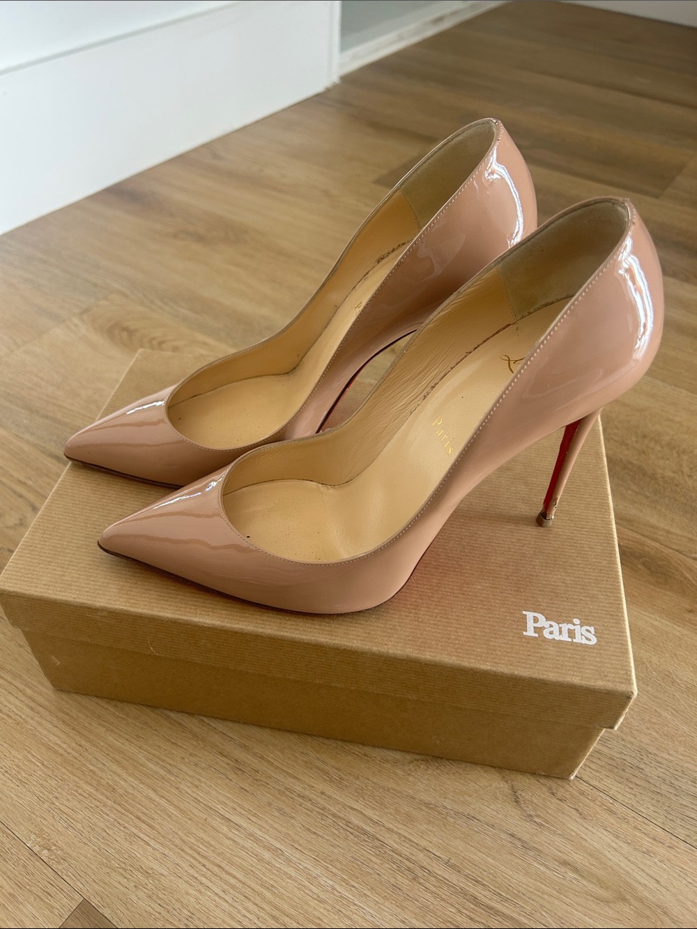 Christian Louboutin size 40.5 Nude Patent PIGALLE FOLLIES 100